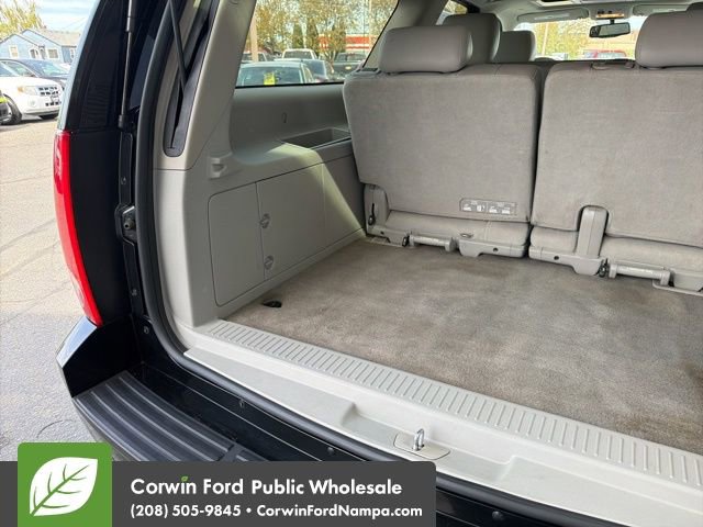 Used 2013 GMC Yukon XL SLT w/ SLT-2 Equipment Package image 32