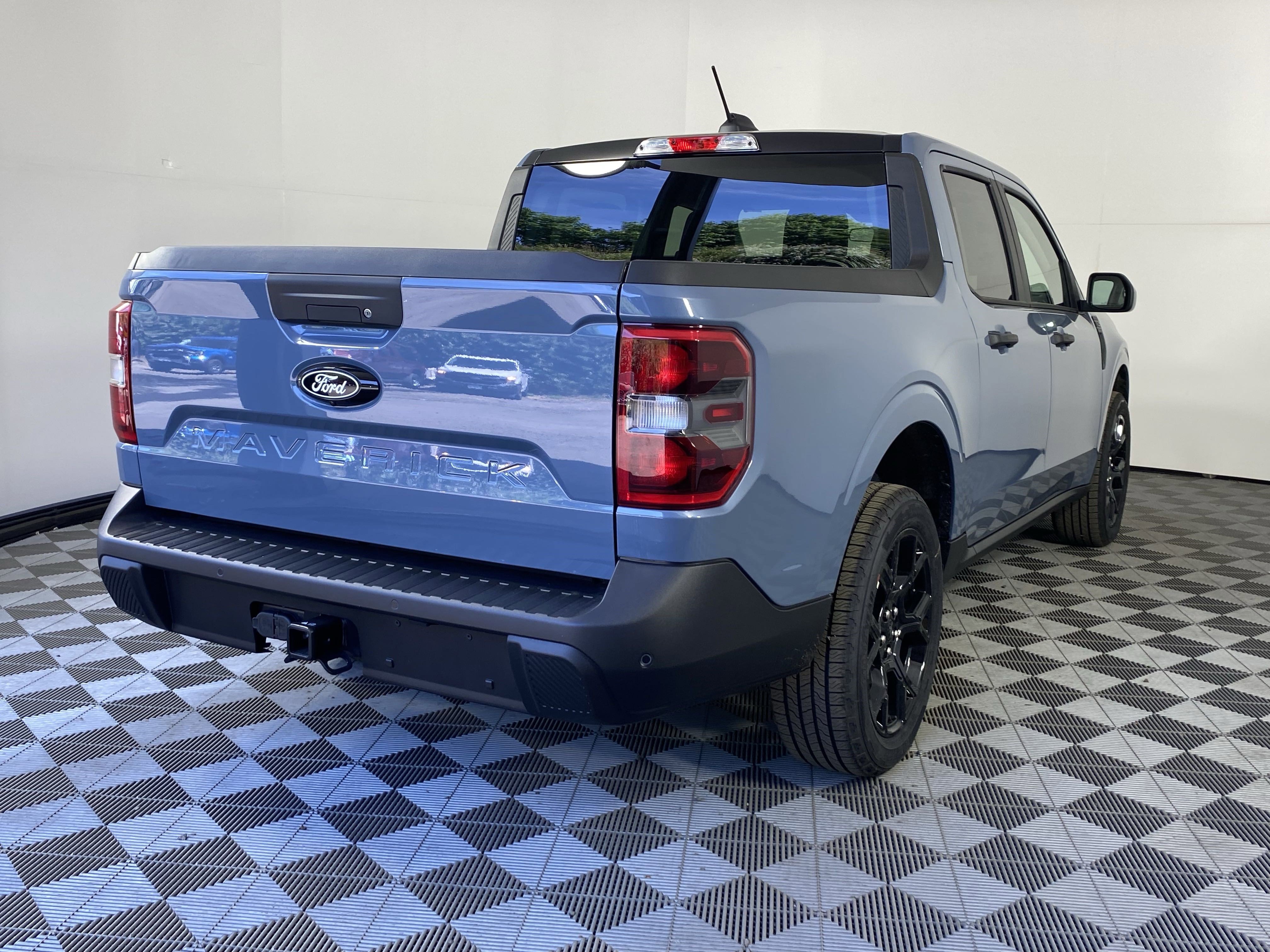 New 2025 Ford Maverick XLT w/ XLT Luxury Package AWD/4WD image 5
