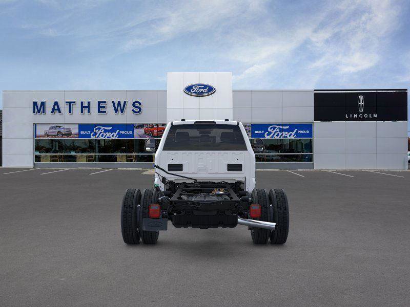 New 2026 Ford F550 4x4 Regular Cab Super Duty image 5