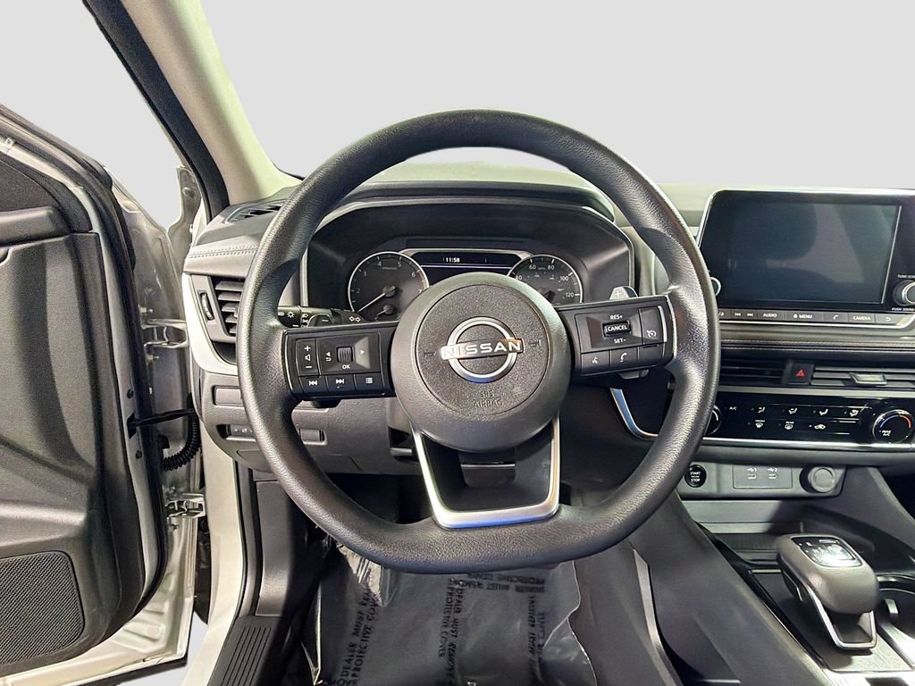 Used 2024 Nissan Rogue S FWD image 13