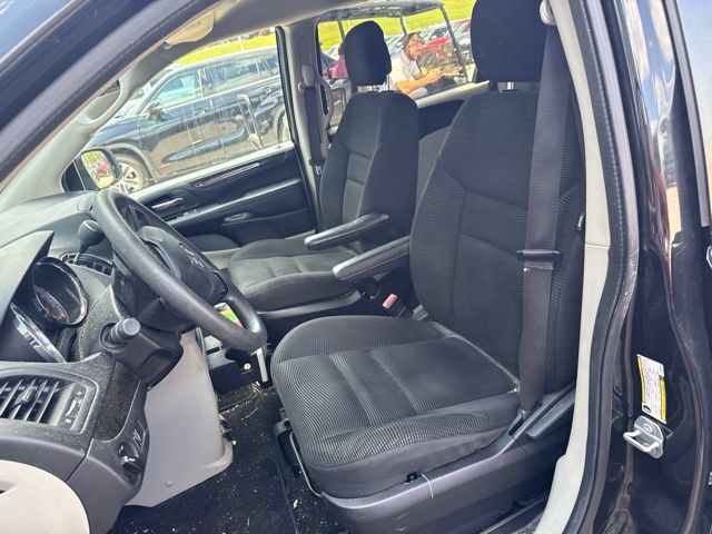Used 2020 Dodge Grand Caravan SE w/ UConnect Hands-Free Group FWD image 7