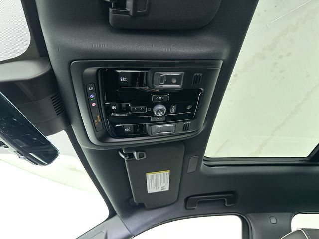 New 2026 GMC Yukon XL Elevation w/ Elevation Premium Package AWD/4WD image 20