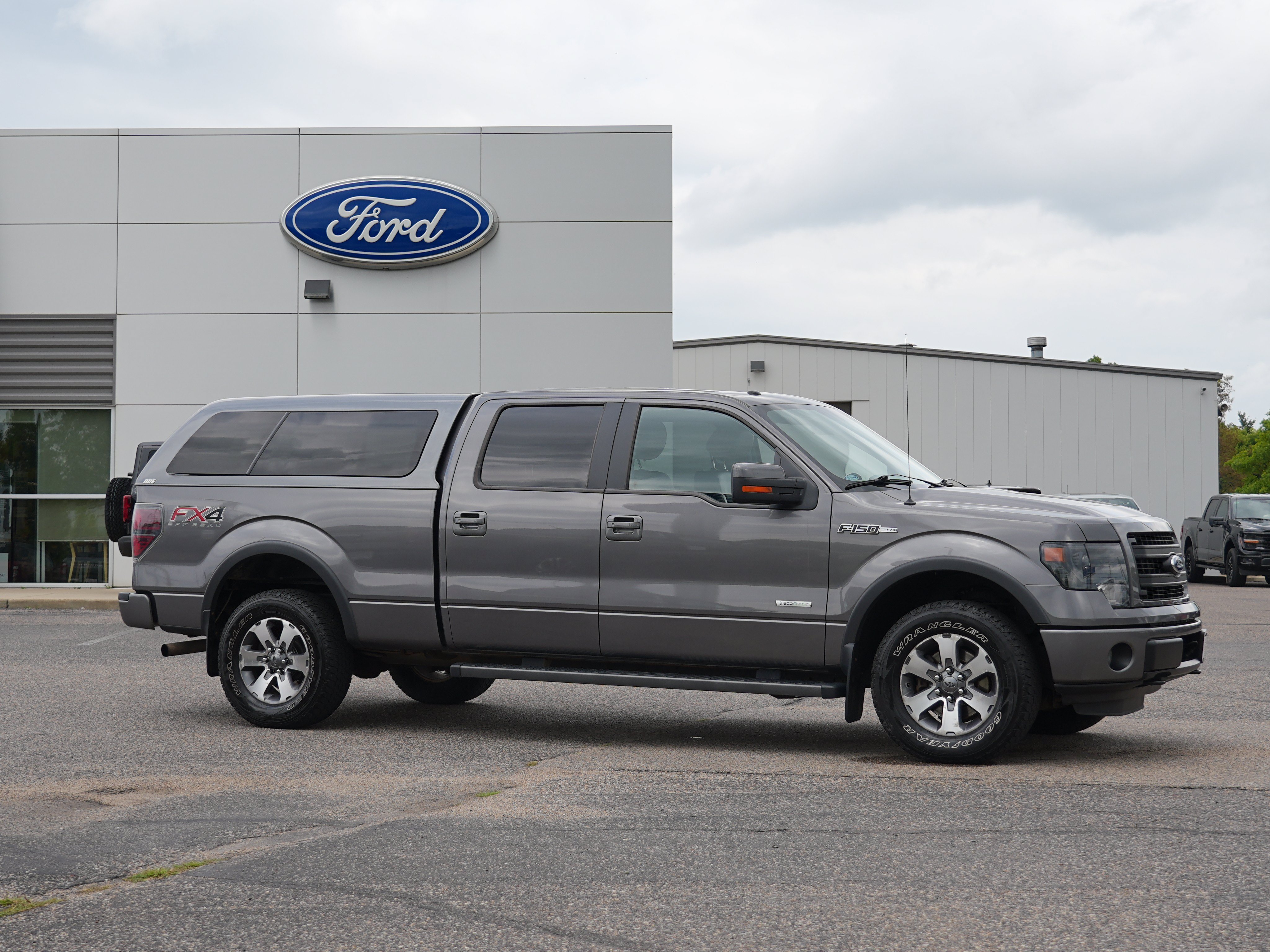 Used 2013 Ford F150 FX4 w/ Luxury Equipment Group AWD/4WD image 2