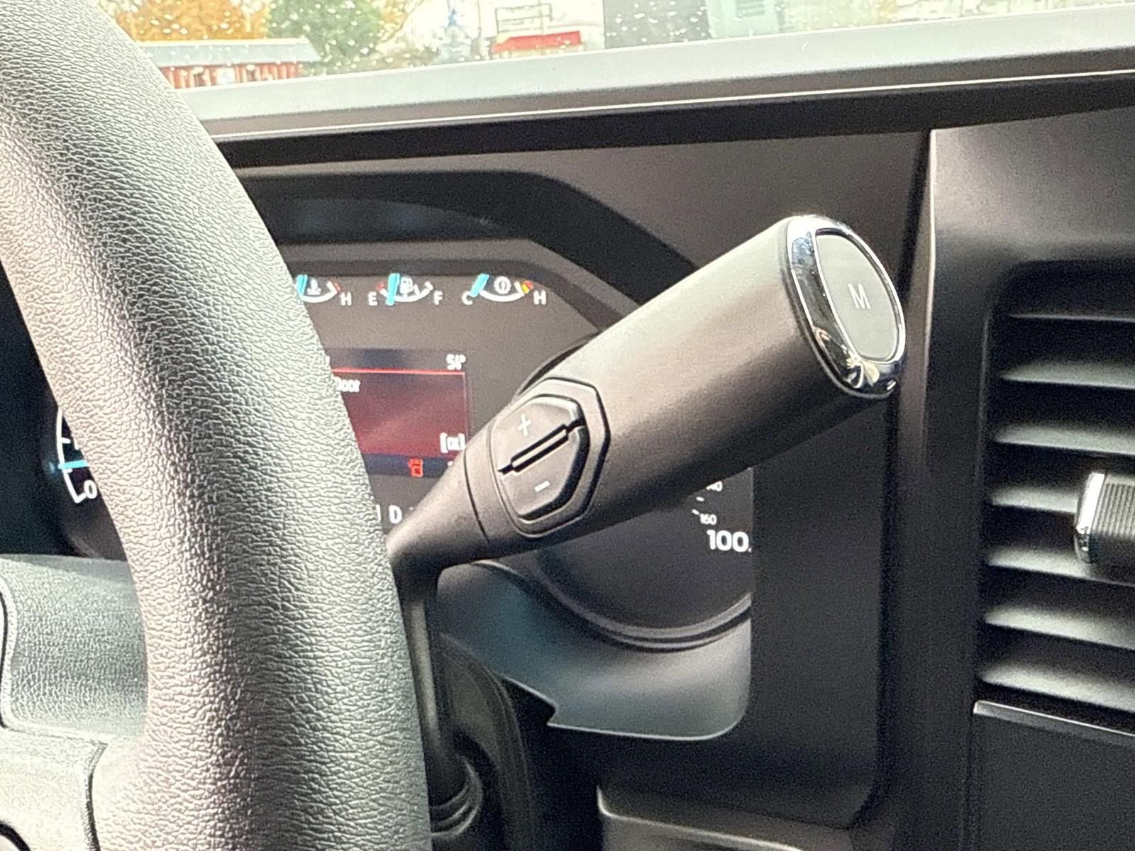 New 2026 Ford F250 XL w/ XL Chrome Package image 18