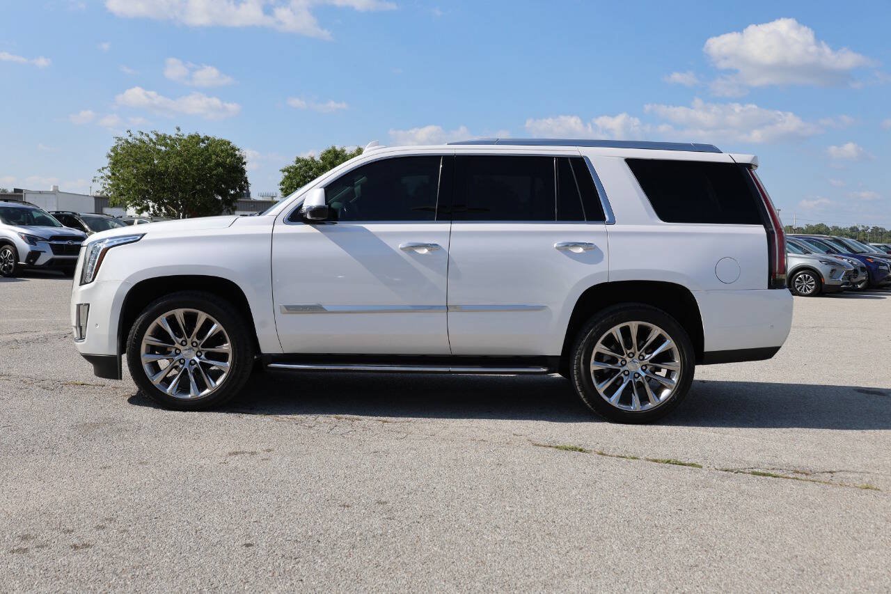 Used 2020 Cadillac Escalade Luxury AWD/4WD image 8
