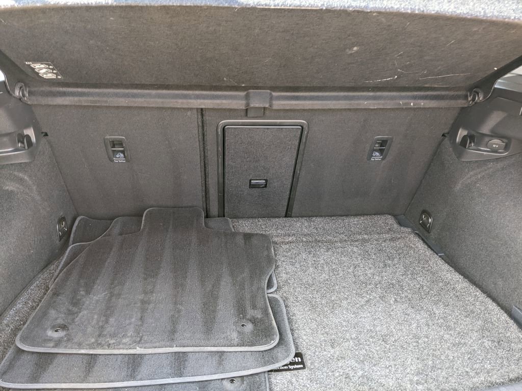 Used 2018 Volkswagen Golf S image 26