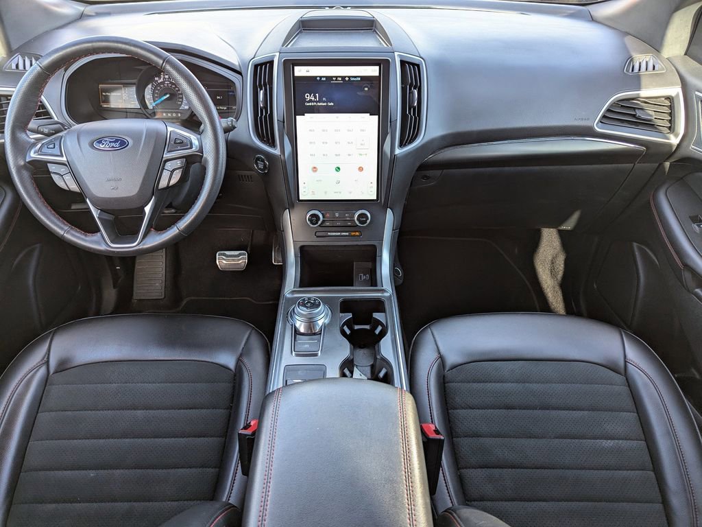 Used 2023 Ford Edge ST-Line image 11