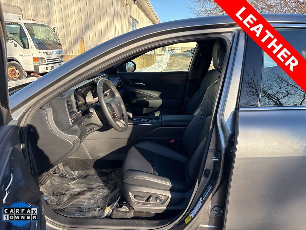 Used 2023 Toyota Crown Limited image 21