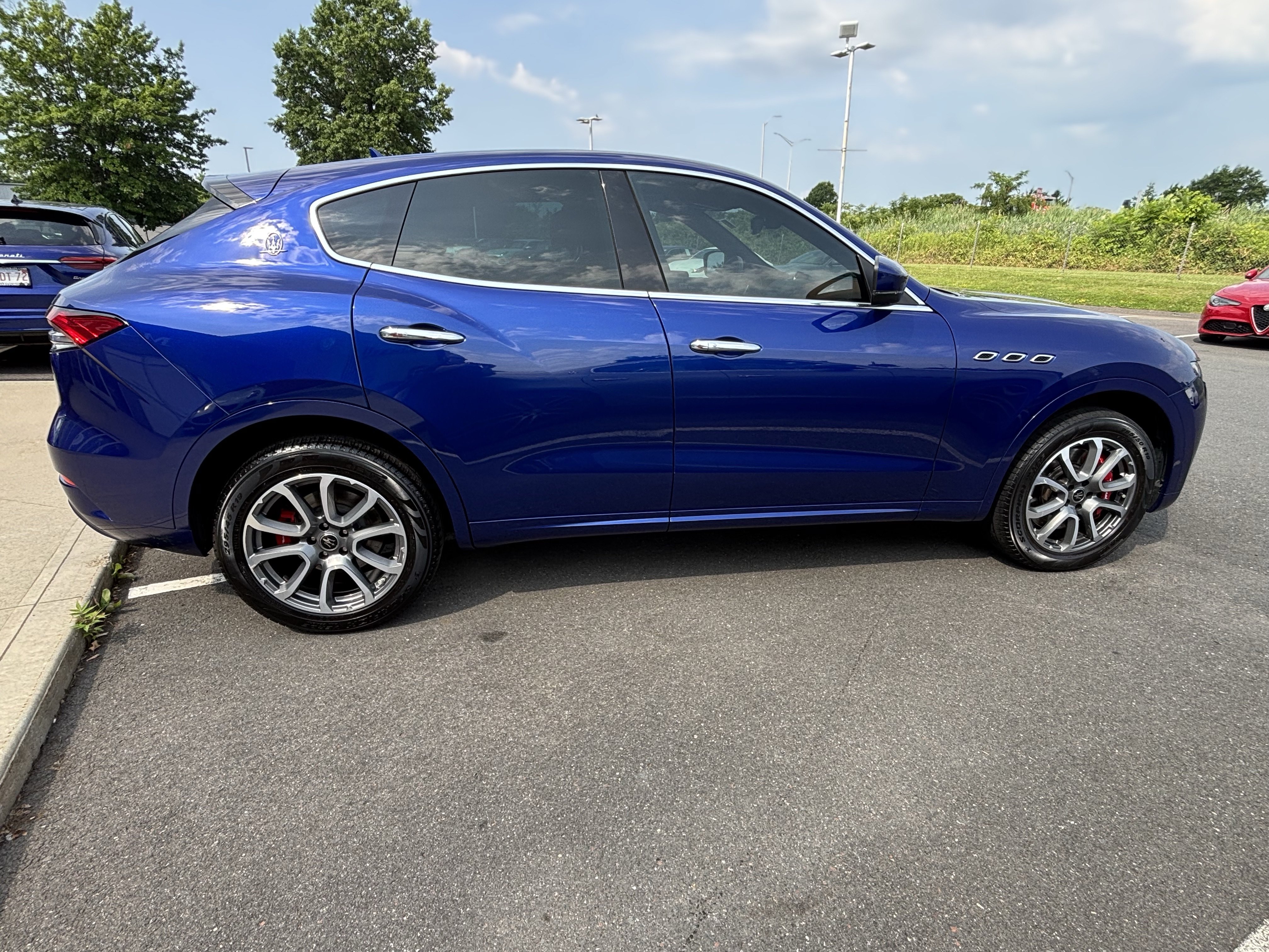 Used 2021 Maserati Levante S AWD/4WD image 8