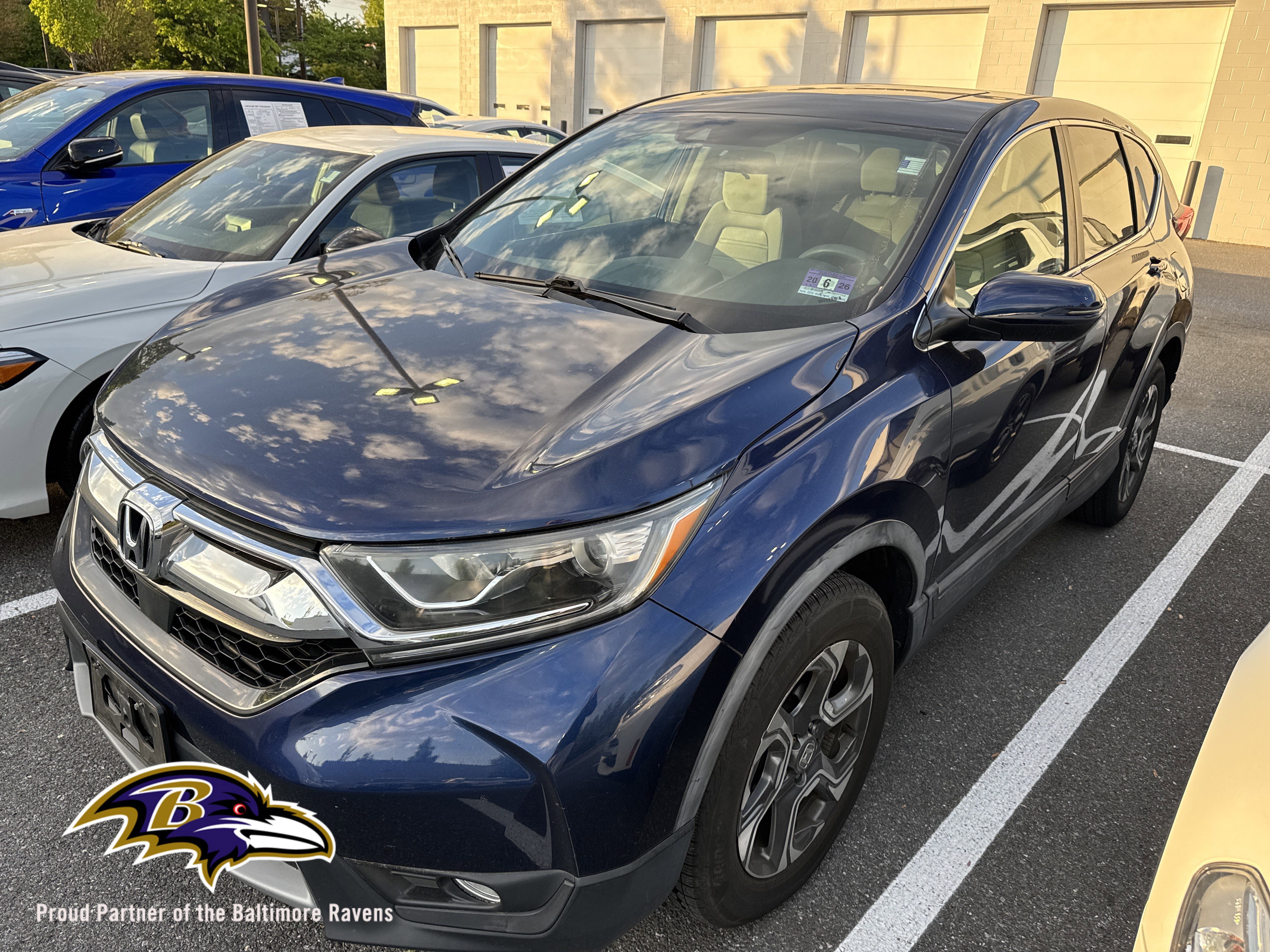 Used 2017 Honda CR-V EX image 1