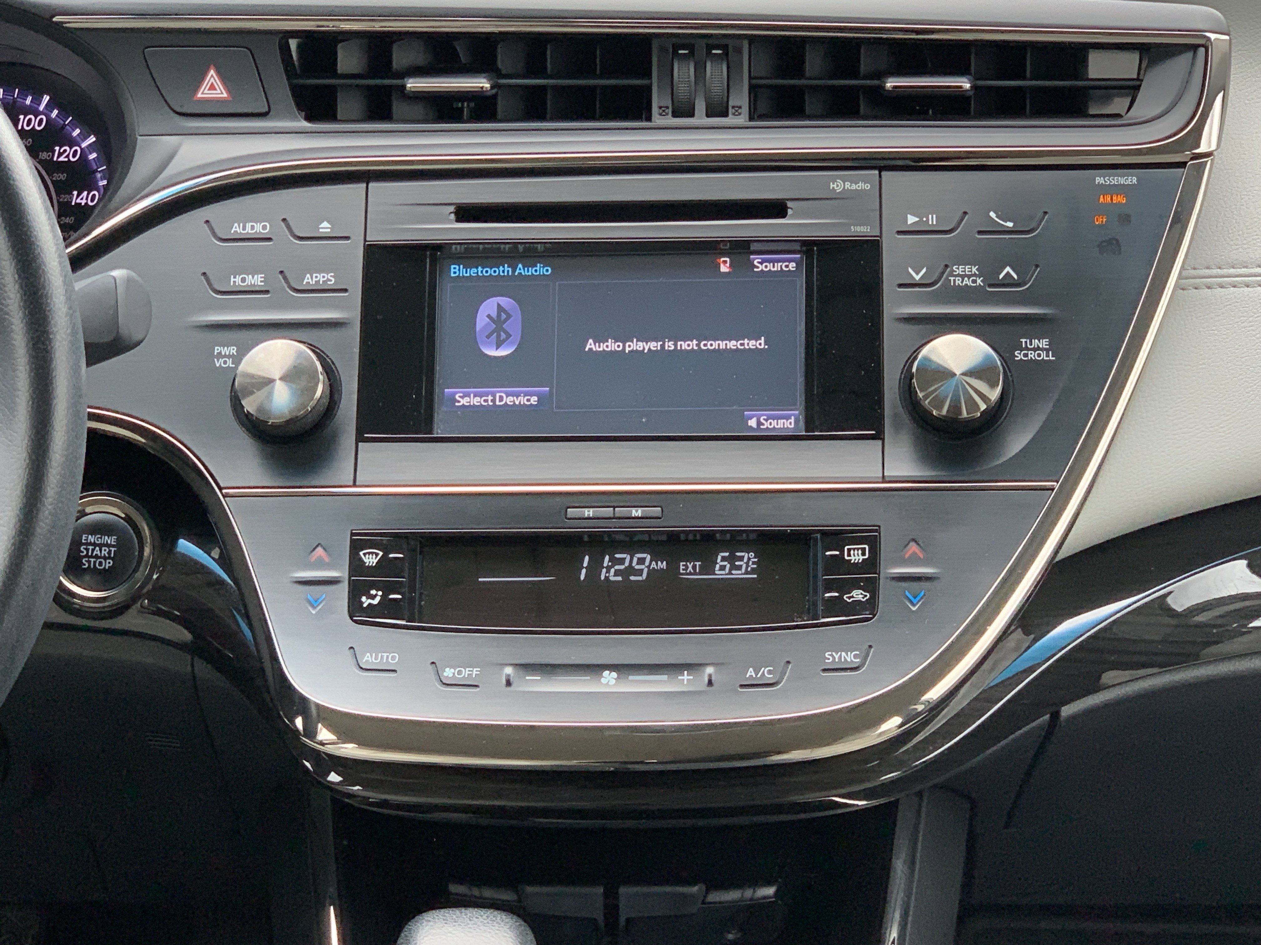 Used 2015 Toyota Avalon XLE image 31