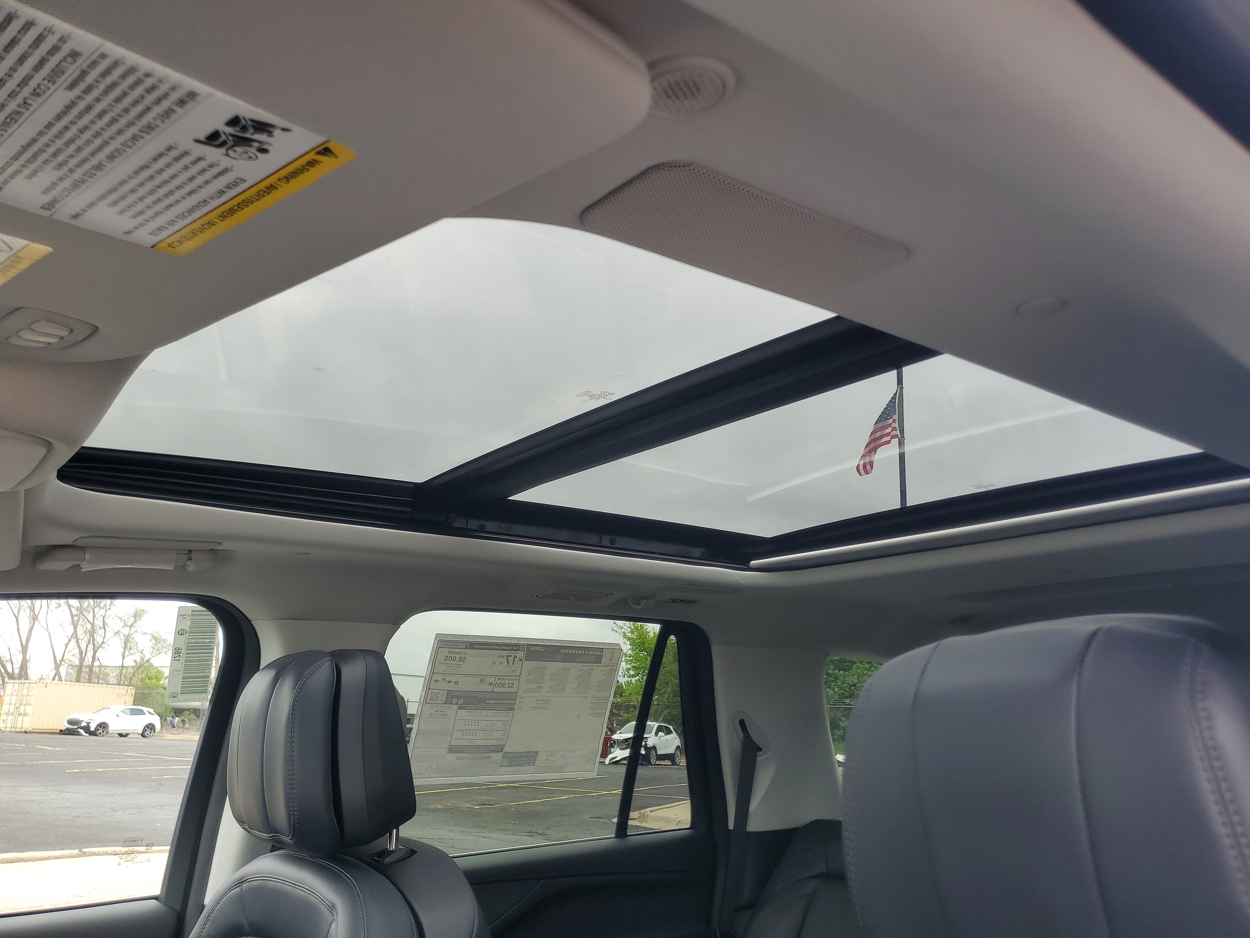 New 2026 Lincoln Navigator Reserve AWD/4WD image 11