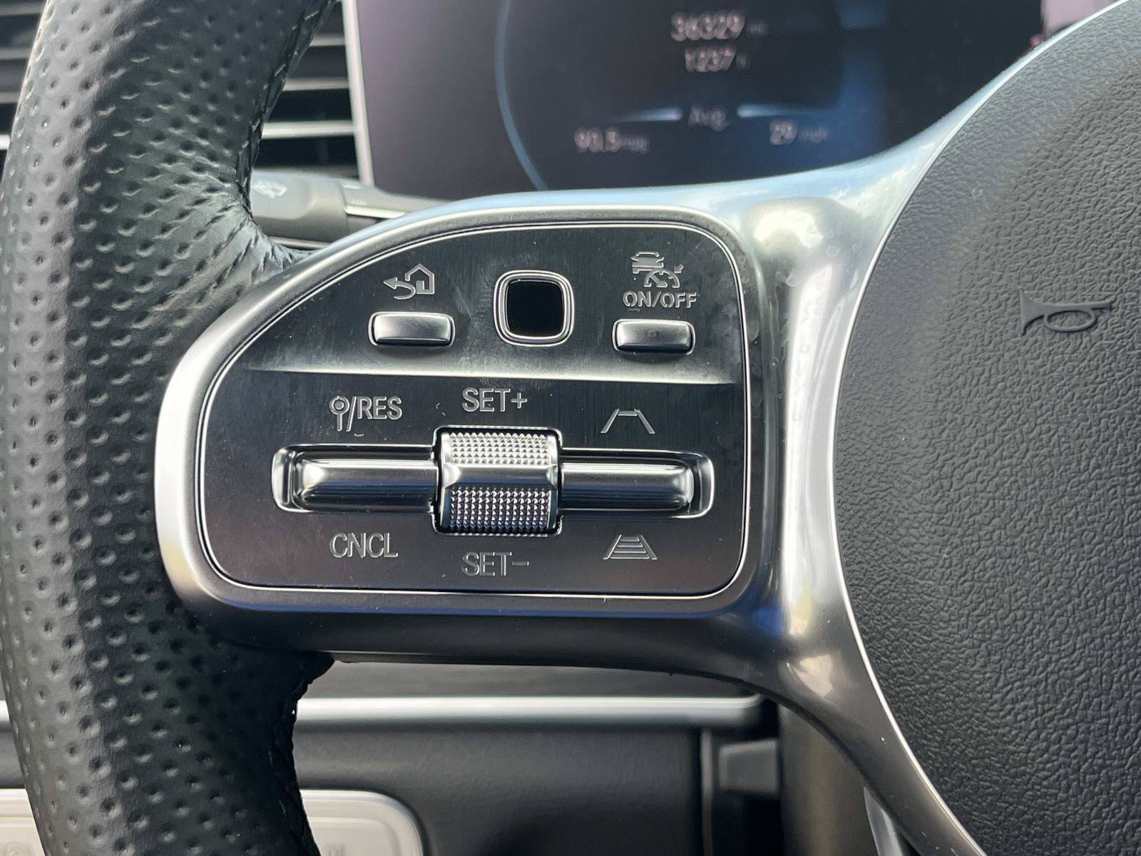 Certified 2023 Mercedes-Benz GLS 450 4MATIC image 32