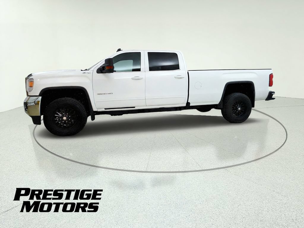 Used 2018 GMC Sierra 3500 SLE w/ SLE Fleet Preferred Package AWD/4WD image 4