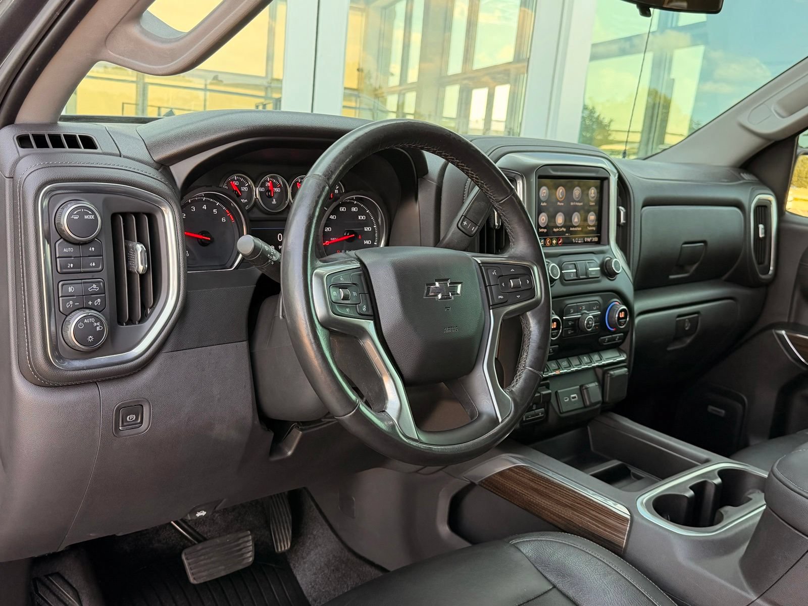 Used 2020 Chevrolet Silverado 1500 RST AWD/4WD image 28