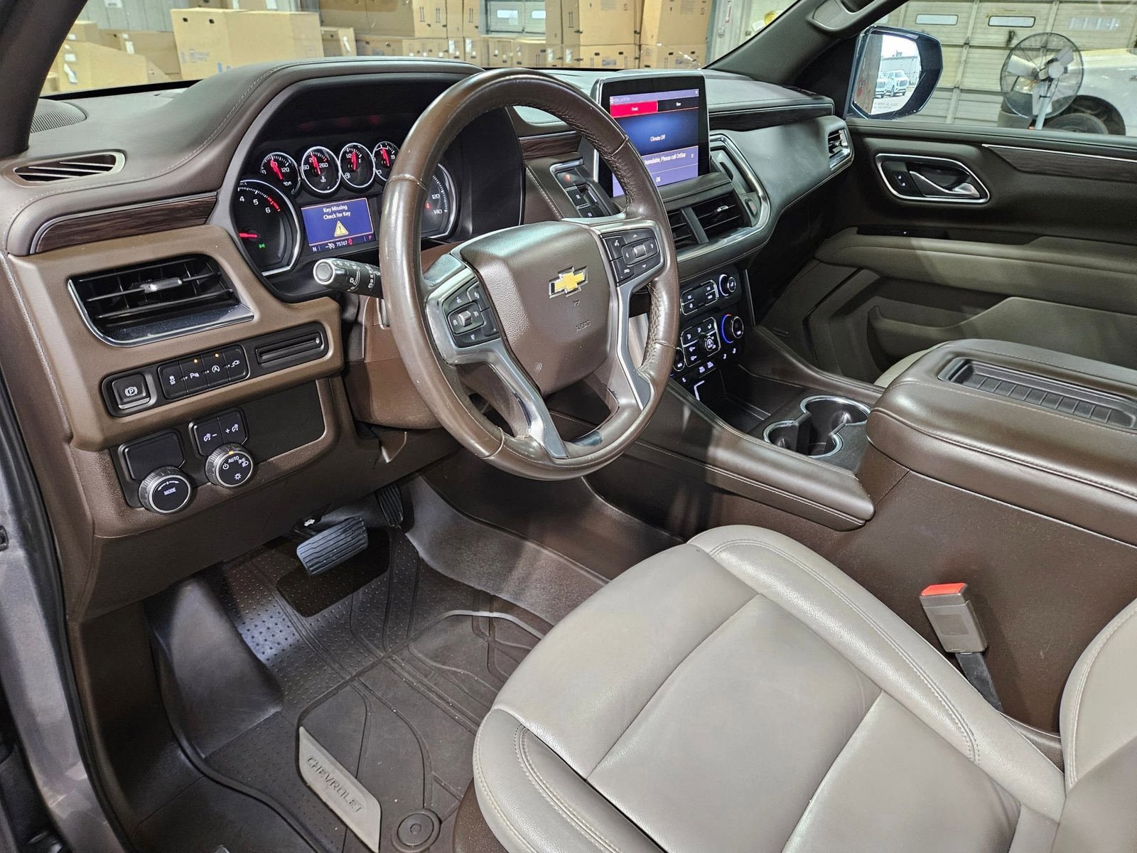 Used 2021 Chevrolet Suburban LT RWD image 10