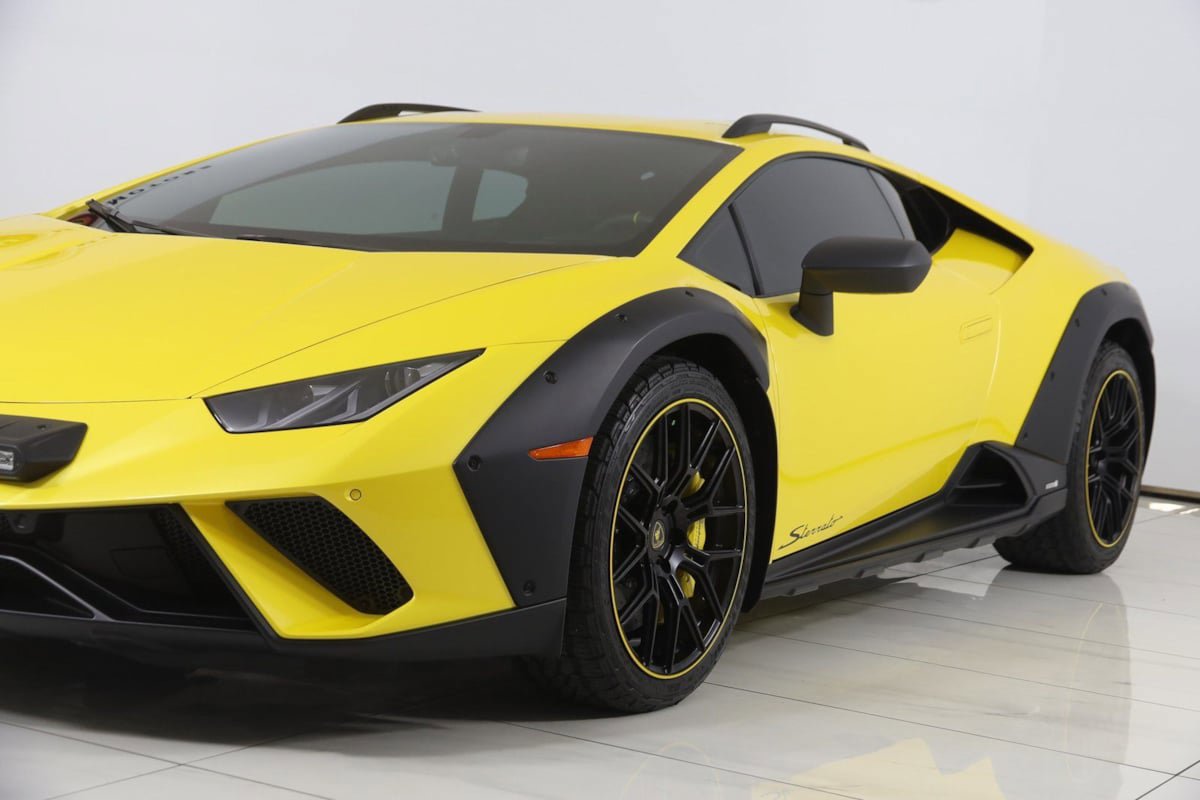 Used 2024 Lamborghini Huracan Sterrato image 99