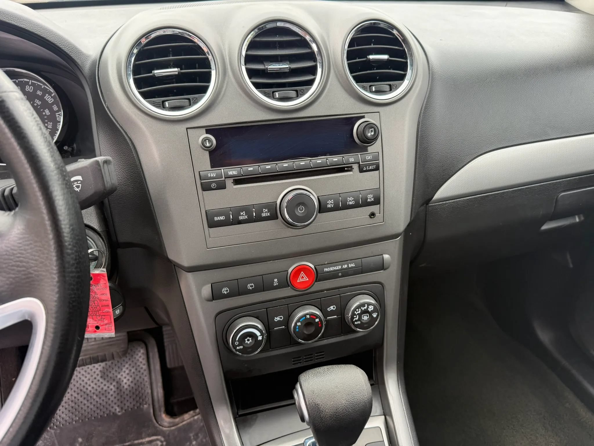 Used 2012 Chevrolet Captiva Sport LT FWD image 19