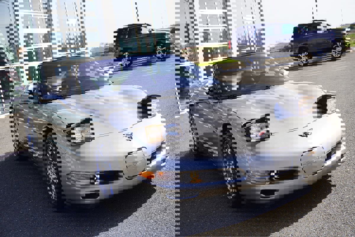 Used 1999 Chevrolet Corvette Convertible w/ Memory Pkg image 8