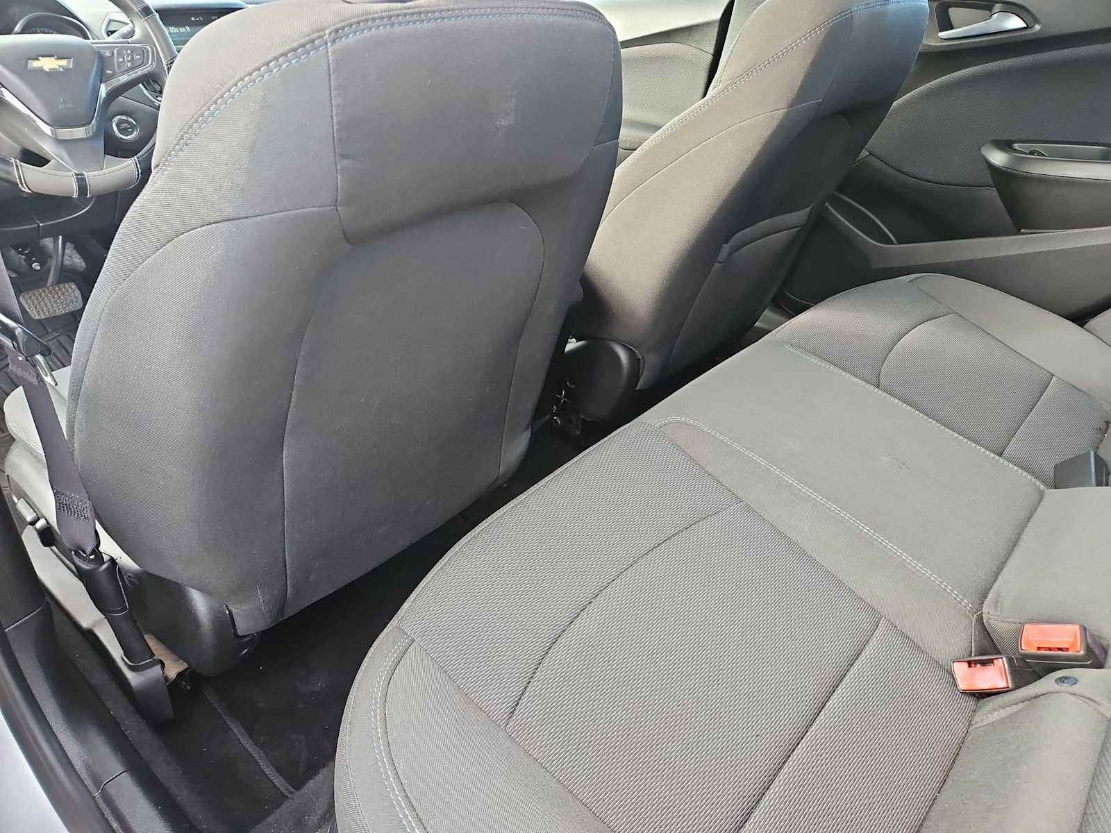 Used 2017 Chevrolet Cruze LT w/ Convenience Package image 17