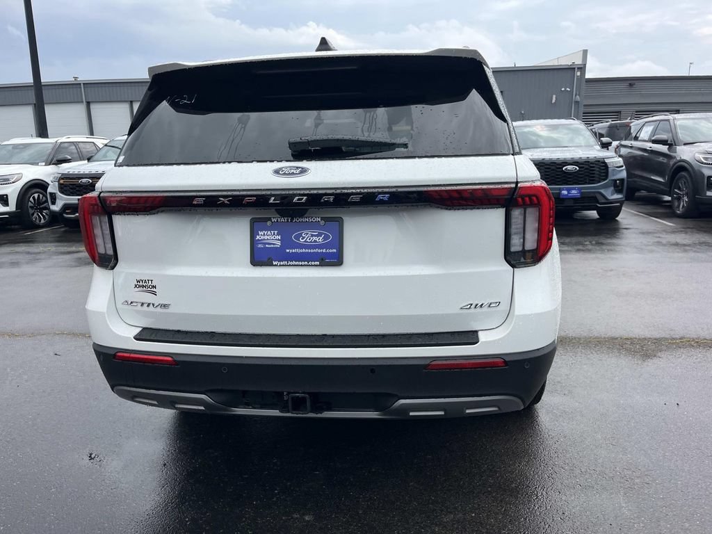 New 2026 Ford Explorer Active w/ Active Comfort Package AWD/4WD image 5