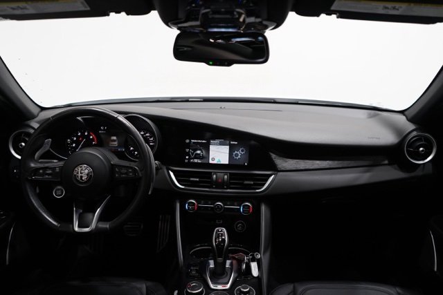 Used 2022 Alfa Romeo Giulia Sprint image 12