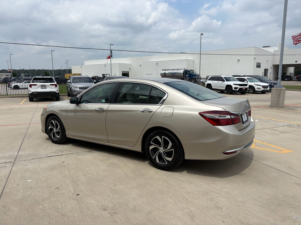 Used 2016 Honda Accord LX image 32