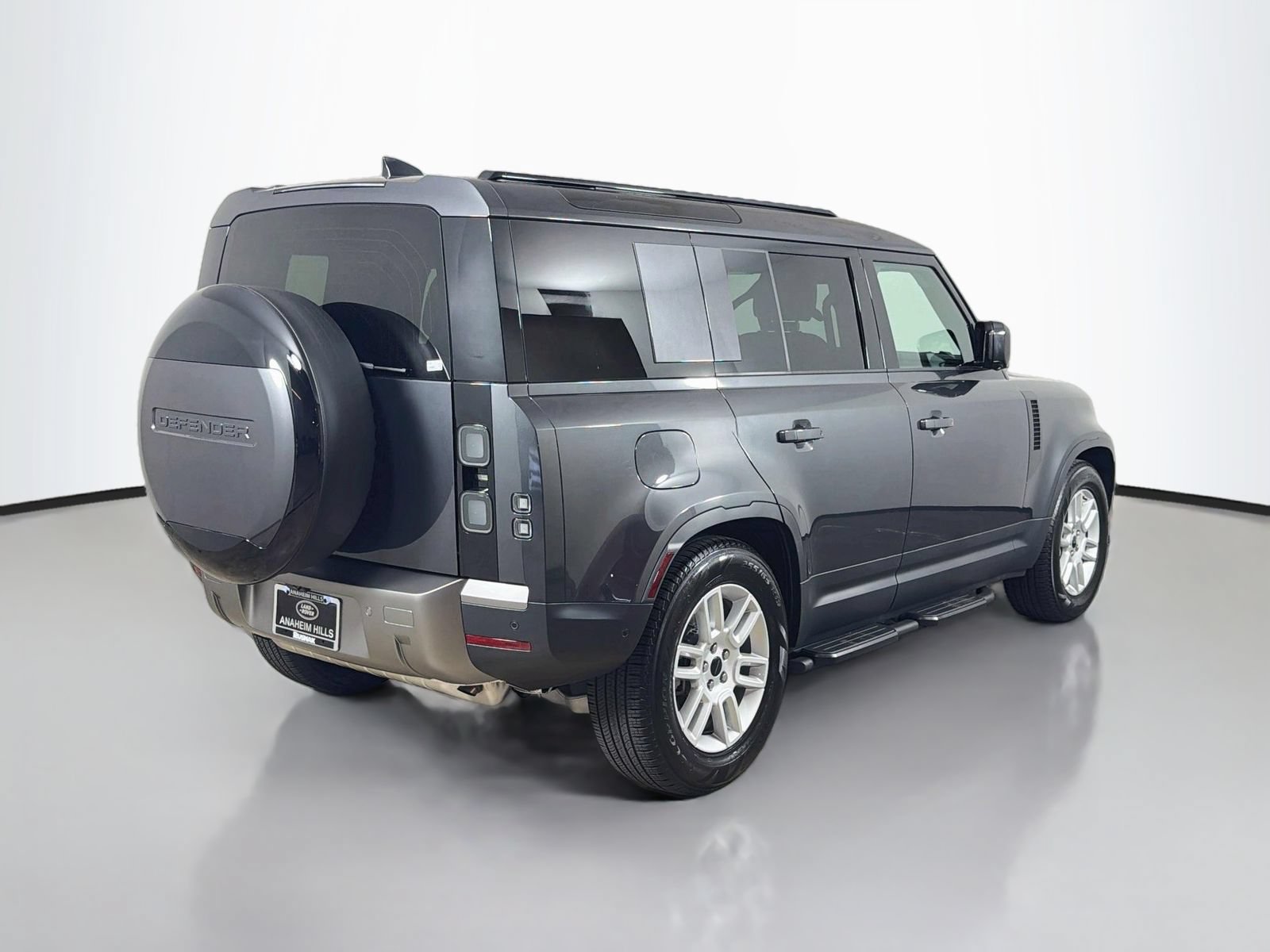 Used 2026 Land Rover Defender 110 S AWD/4WD image 5