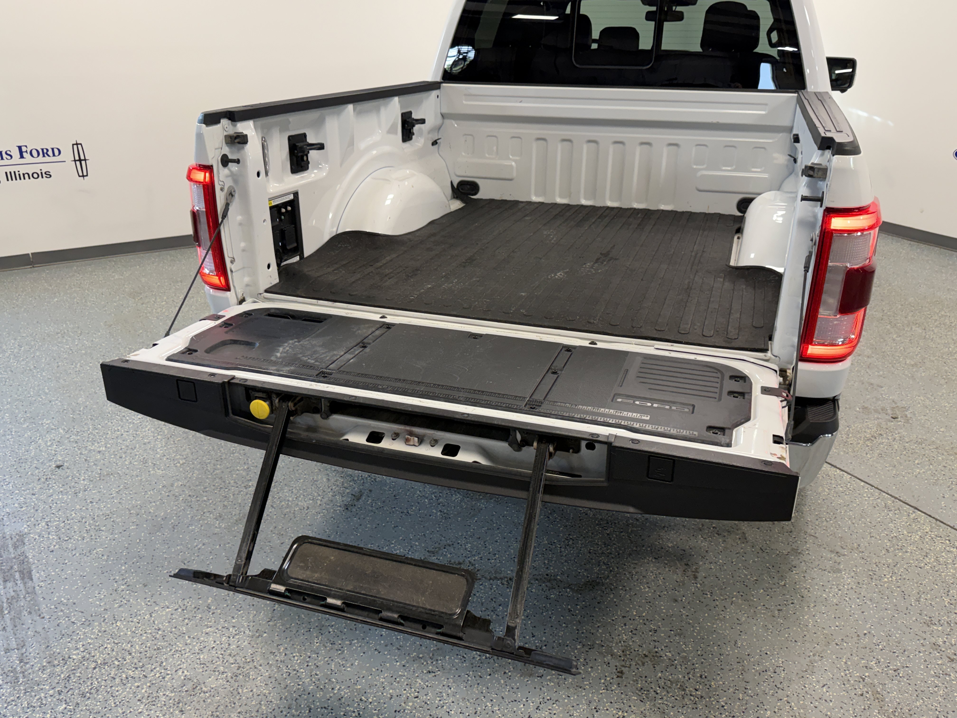 Used 2021 Ford F150 Lariat AWD/4WD image 24