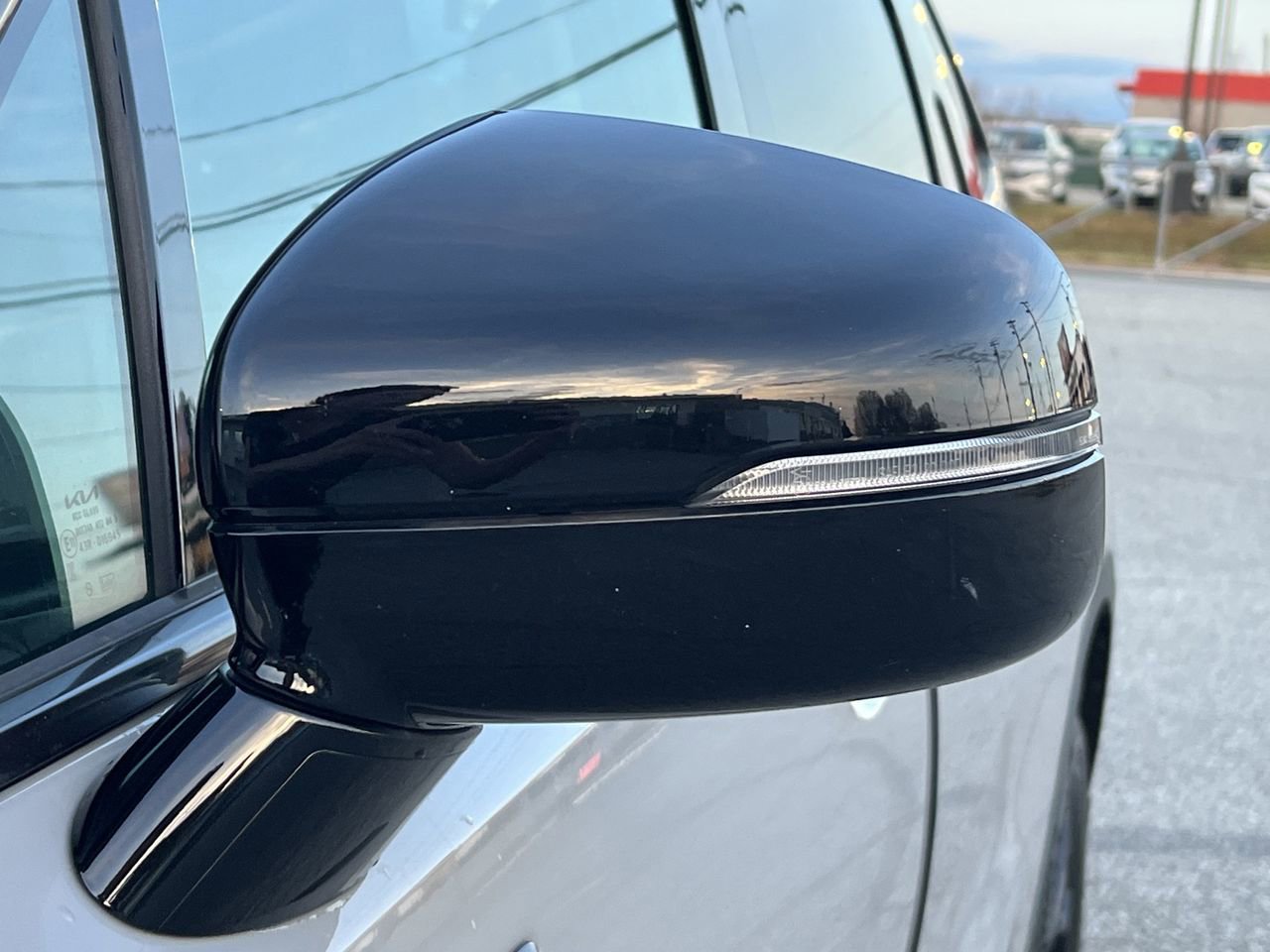 Used 2022 Kia Sorento S w/ Panoramic Sunroof Package image 38