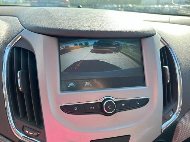 Used 2018 Chevrolet Cruze LS FWD image 9