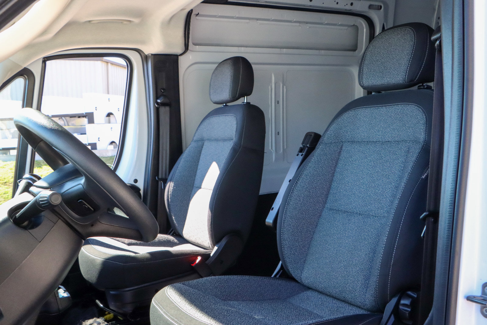 Used 2024 RAM ProMaster 3500 w/ Convenience Group image 23