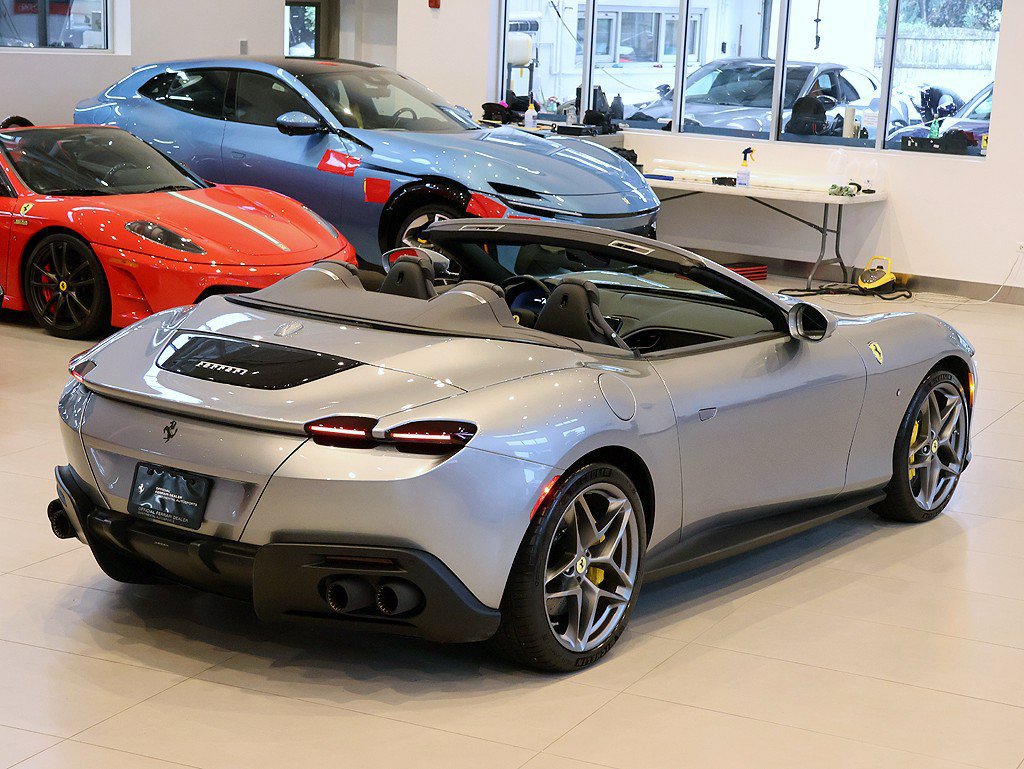 Certified 2026 Ferrari Roma Spider RWD image 40