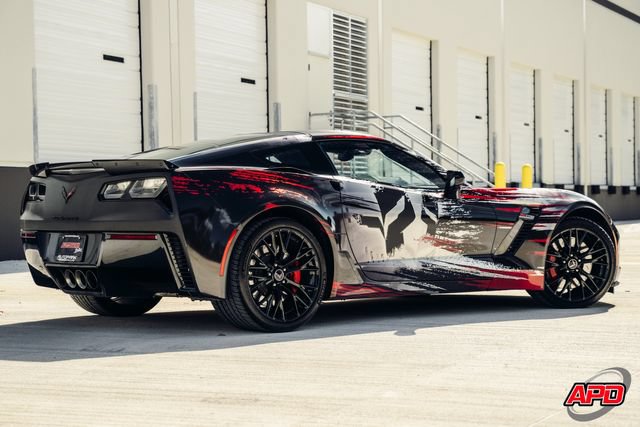 Used 2015 Chevrolet Corvette Z06 w/ 3LZ Preferred Equipment Group RWD image 41