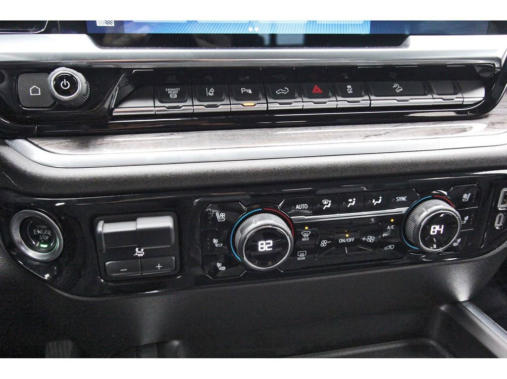 Used 2024 Chevrolet Silverado 2500 LTZ w/ LTZ Texas Edition image 23