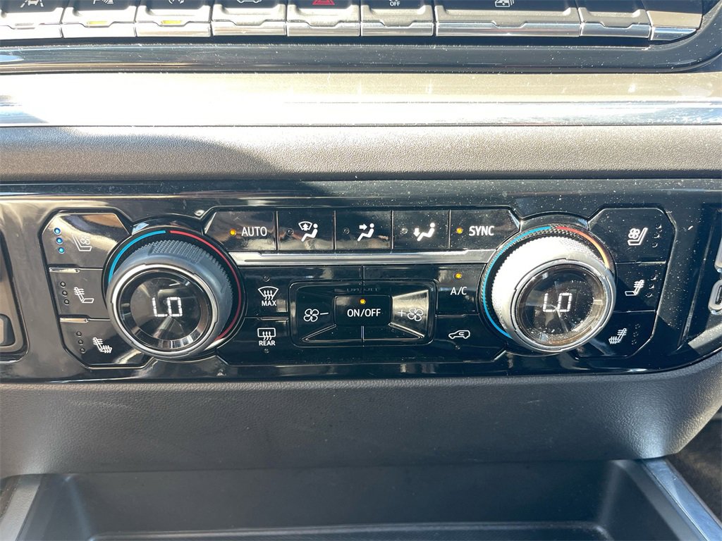 Used 2025 Chevrolet Silverado 1500 High Country w/ Midnight Edition image 20