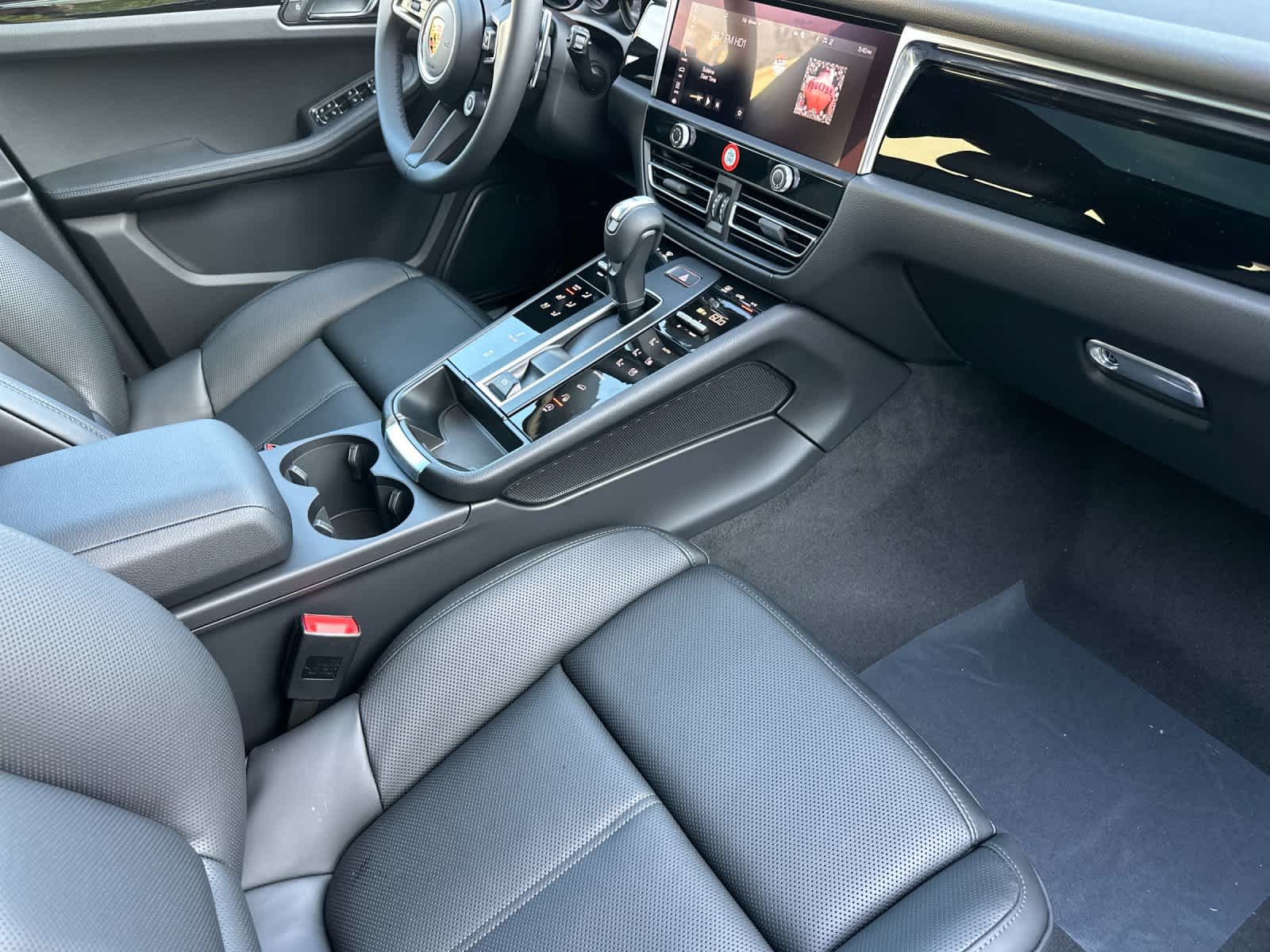 New 2026 Porsche Macan S AWD/4WD image 17