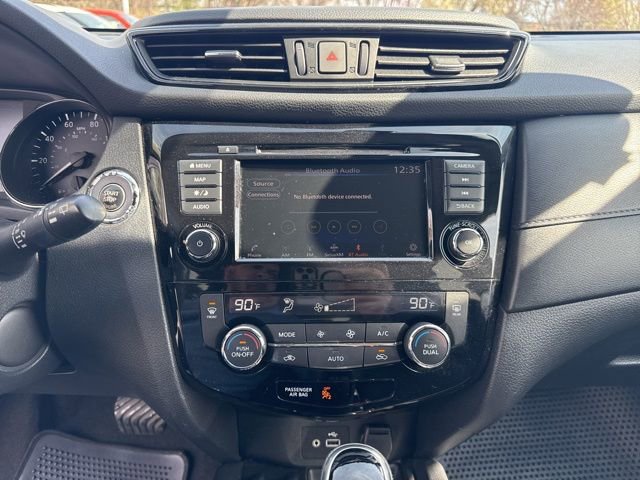 Used 2019 Nissan Rogue SV w/ Premium Package image 20