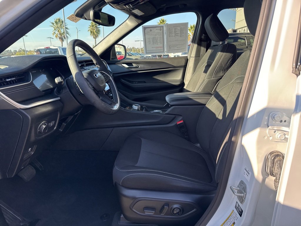 Certified 2024 Jeep Grand Cherokee Laredo X w/ Luxury Tech Group I image 14