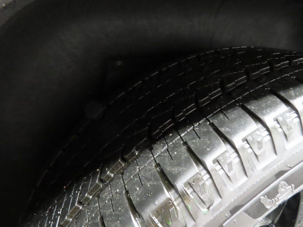 Used 2025 GMC Sierra EV Denali image 38