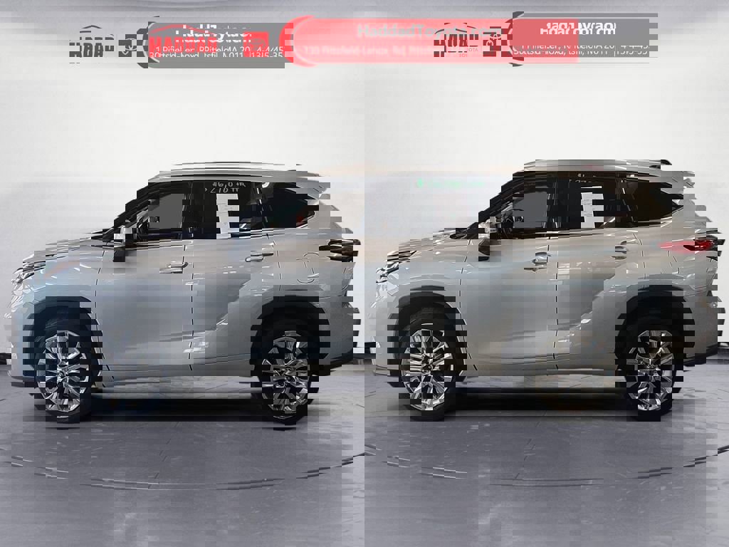 Used 2021 Toyota Highlander Limited image 2