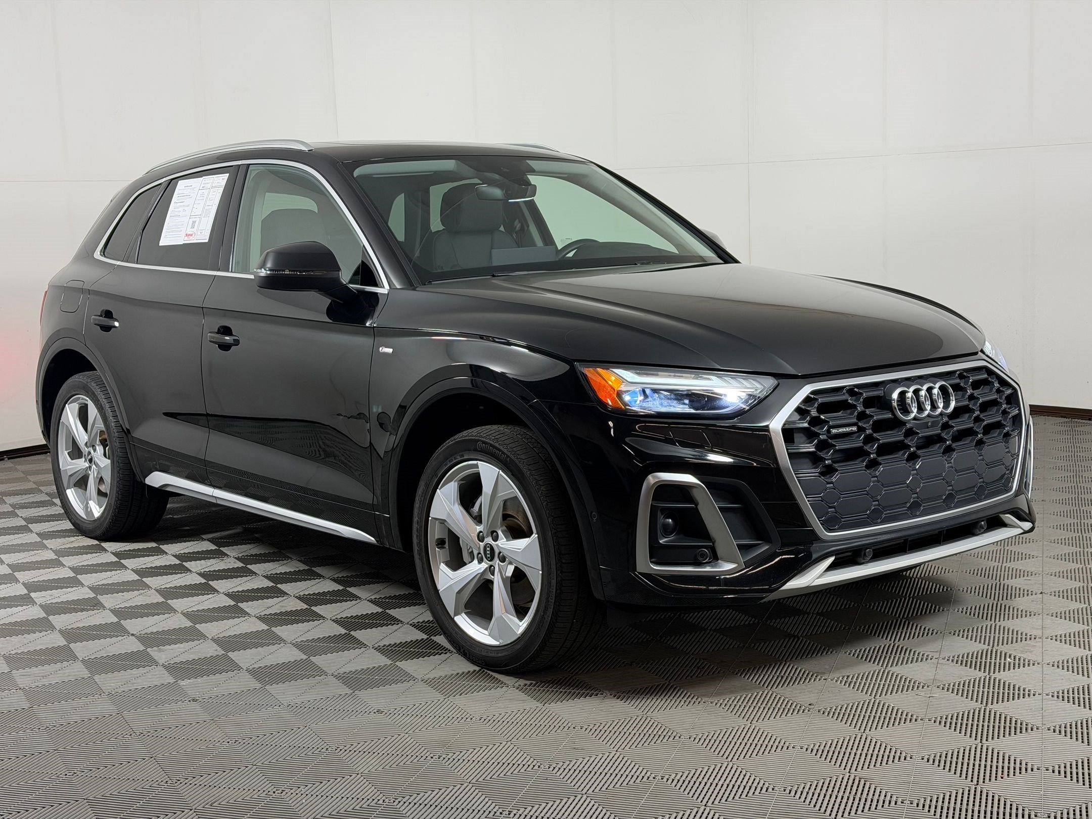 Used 2023 Audi Q5 2.0T Prestige w/ Prestige Package AWD/4WD image 7