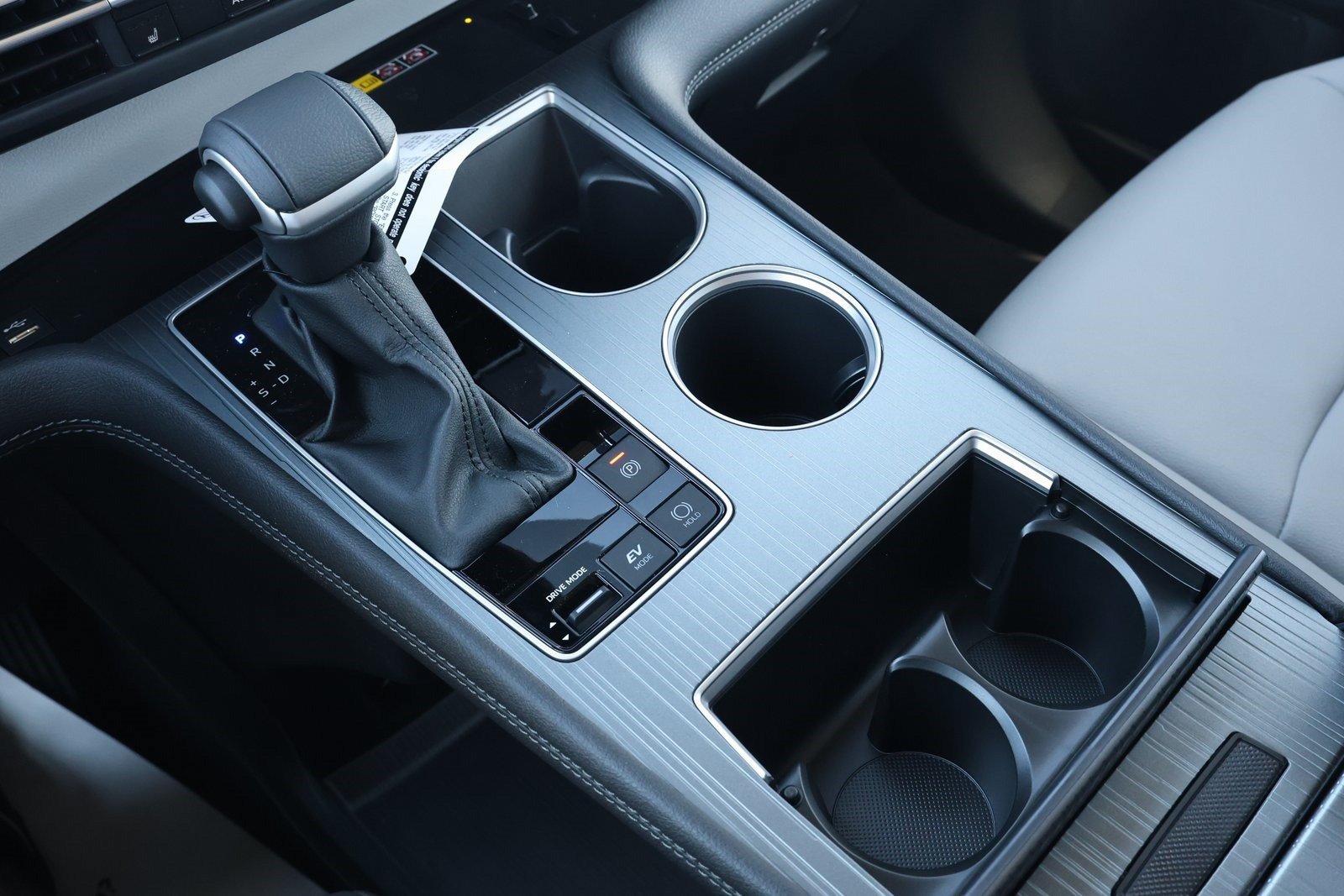 New 2026 Toyota Sienna XLE FWD image 23