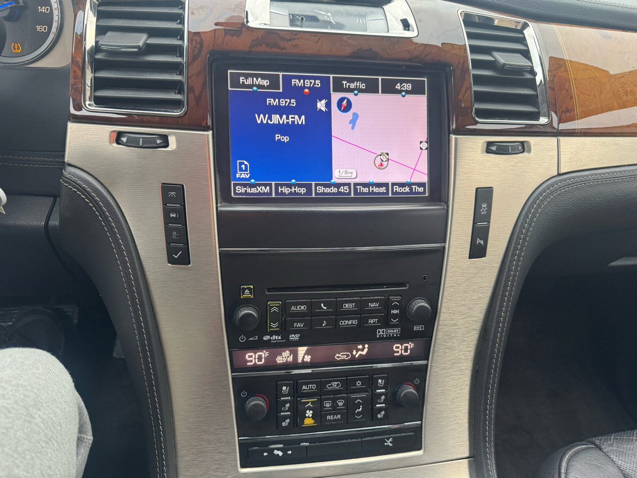 Used 2014 Cadillac Escalade Platinum image 21