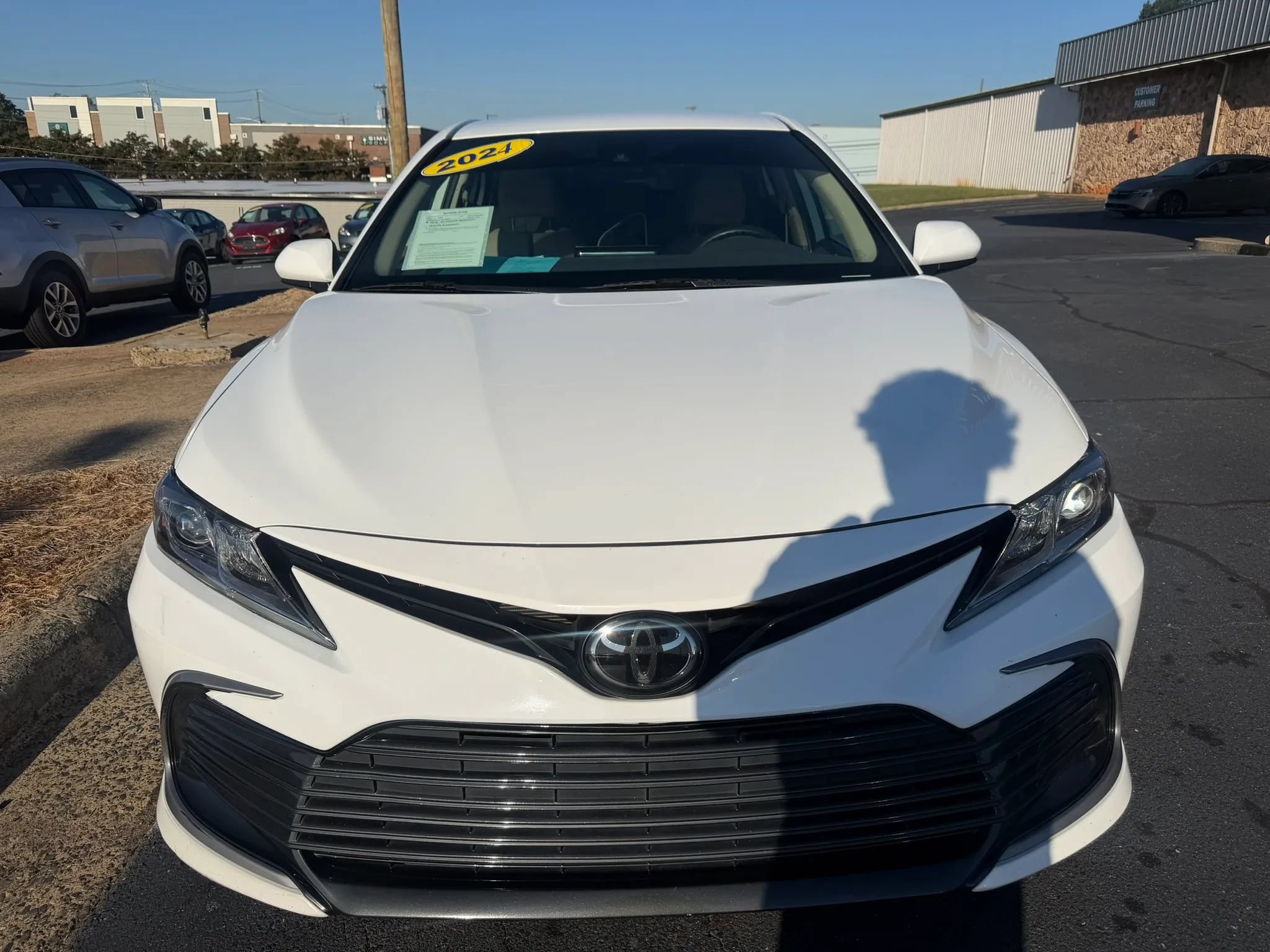 Used 2024 Toyota Camry LE FWD image 2