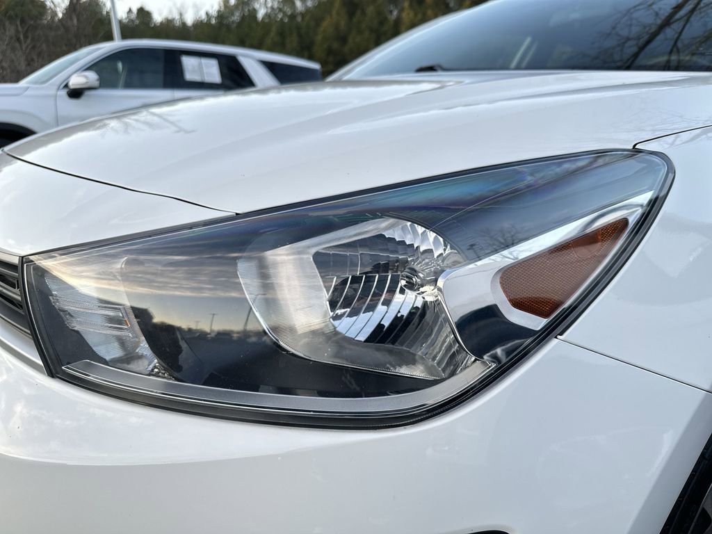 Used 2022 Kia Rio S image 27