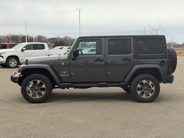 Used 2017 Jeep Wrangler Unlimited Sahara w/ Connectivity Group image 10