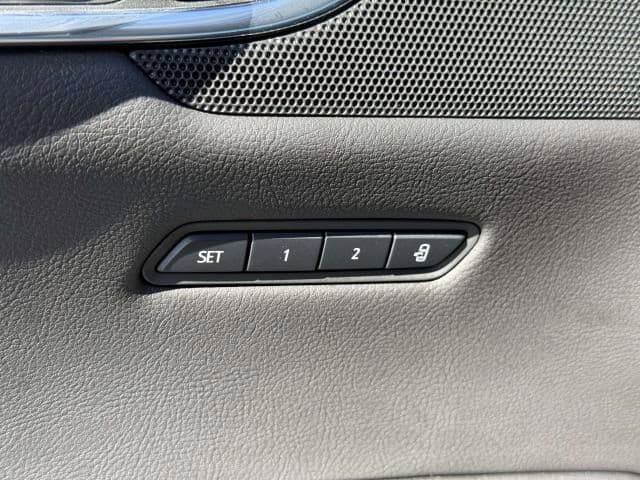Used 2019 Cadillac XT5 Premium Luxury AWD/4WD image 22