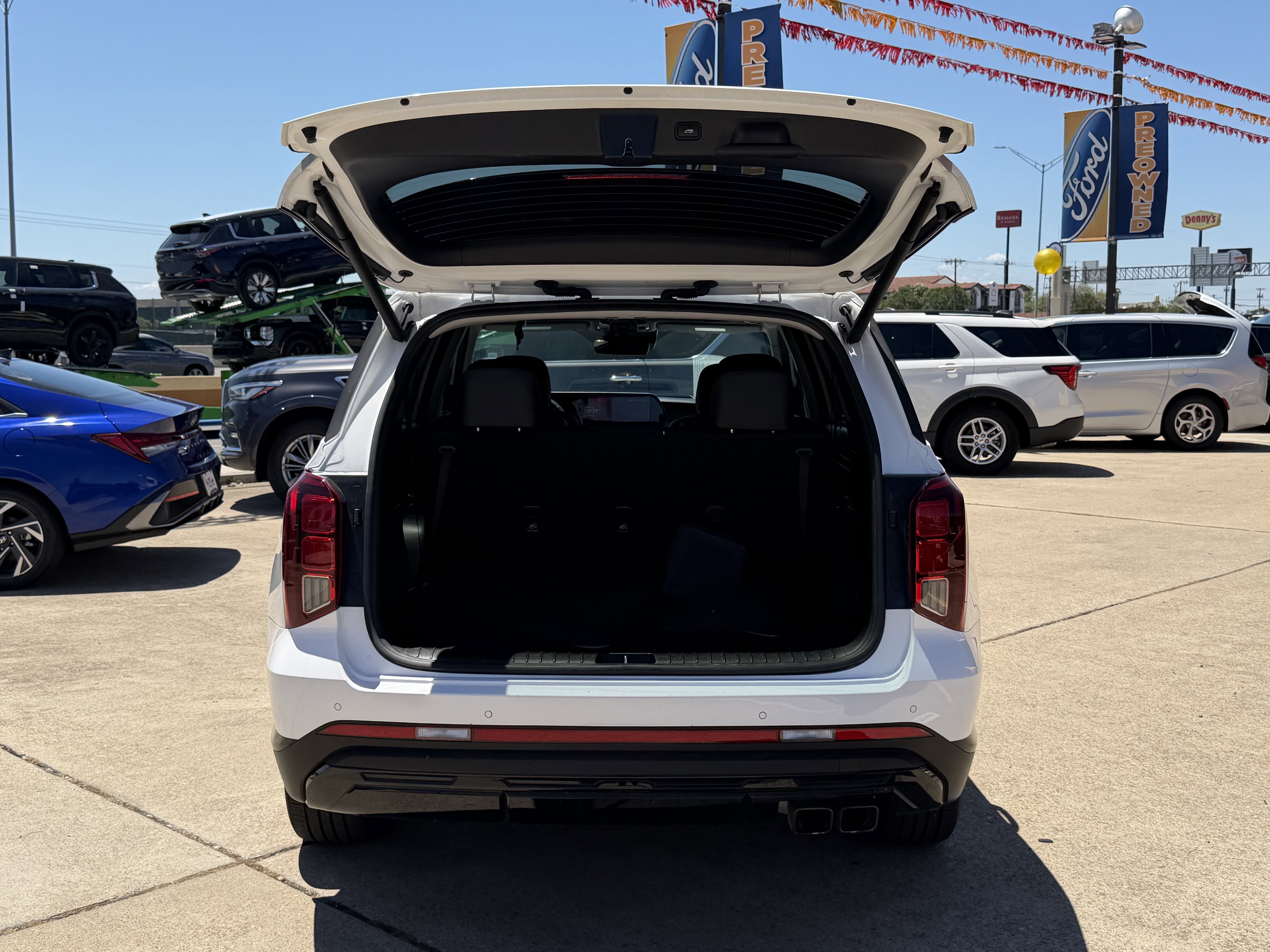 Used 2025 Hyundai Palisade XRT FWD image 8