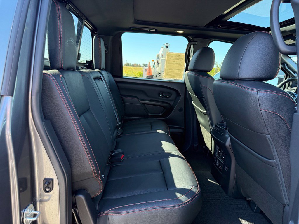 Used 2024 Nissan Titan PRO-4X w/ Pro-4x Convenience Package AWD/4WD image 29